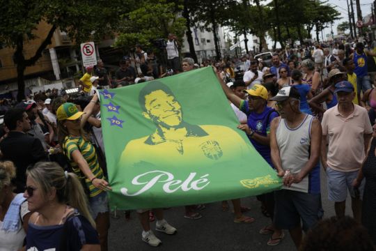 Pele Buried At Cemetery In Brazilian City He Made Famous