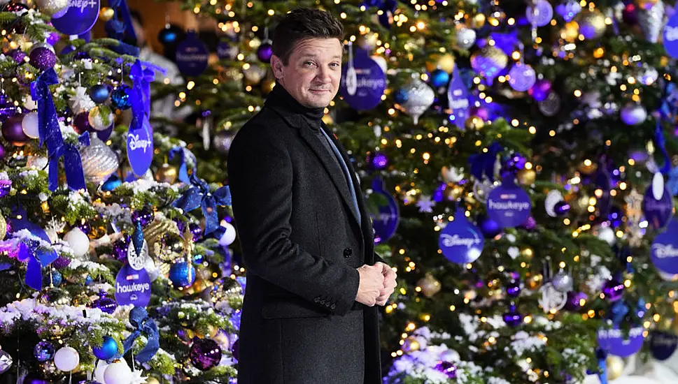 Jeremy Renner Thanks Icu Staff While Recovering From Snowplough Accident