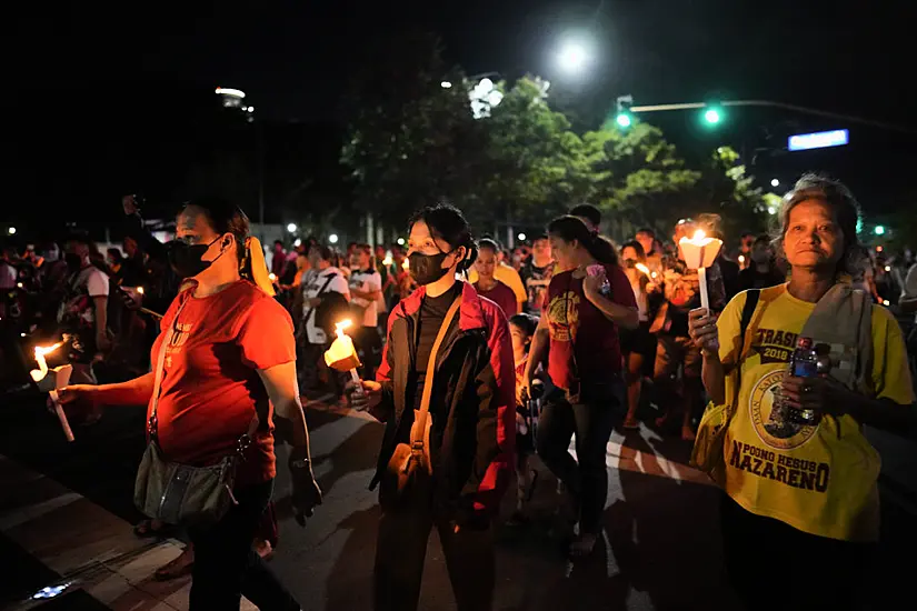 Thousands Of Catholics Join ‘Walk Of Faith’ Through Manila