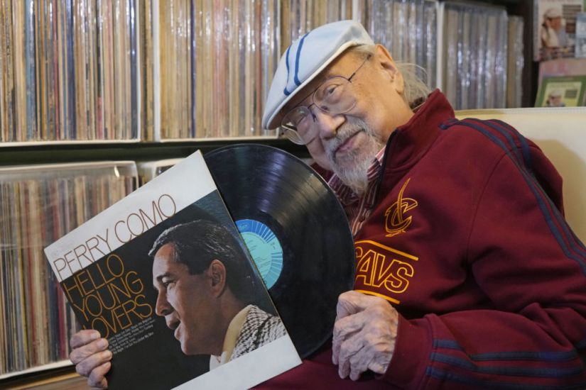 Hong Kong Dj Who Broadcast For Six Decades Dies Aged 98