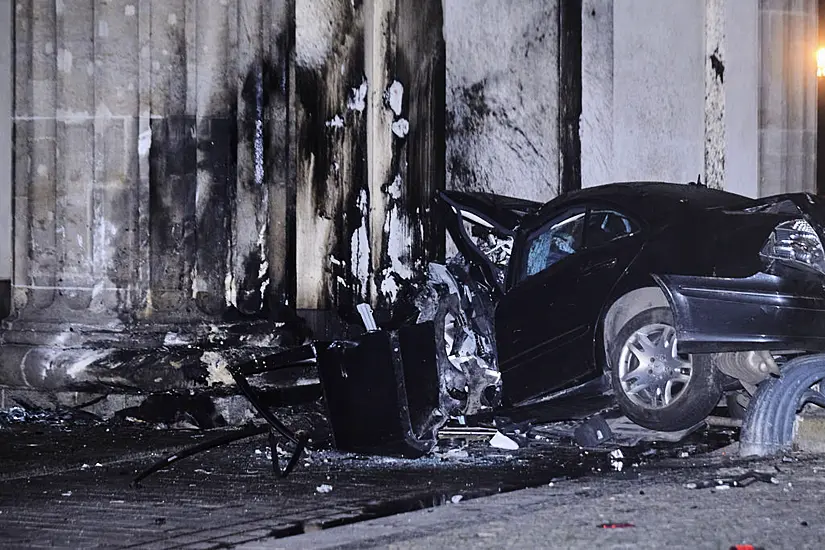 Man Dies After Crashing Car Into Berlin’s Brandenburg Gate