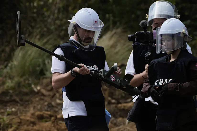 Ukrainians Learn Mine-Clearing Skills From Cambodian Experts