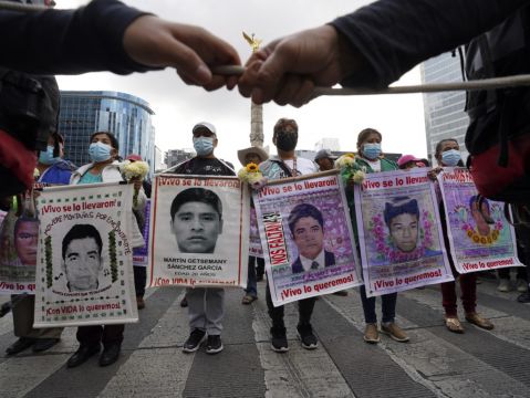 Us Hands Suspect In Missing Students Case Over To Mexico