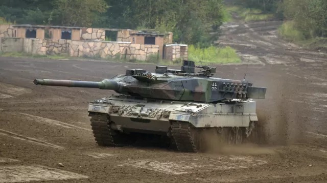 Us And Germany Sending Battle Tanks To Back Ukraine War Effort