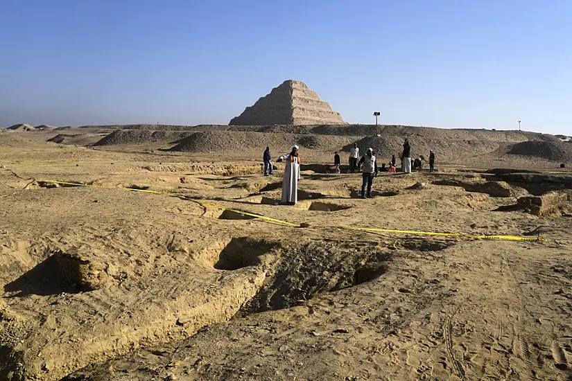 Egypt Unveils Tombs And Sarcophagus In New Excavation