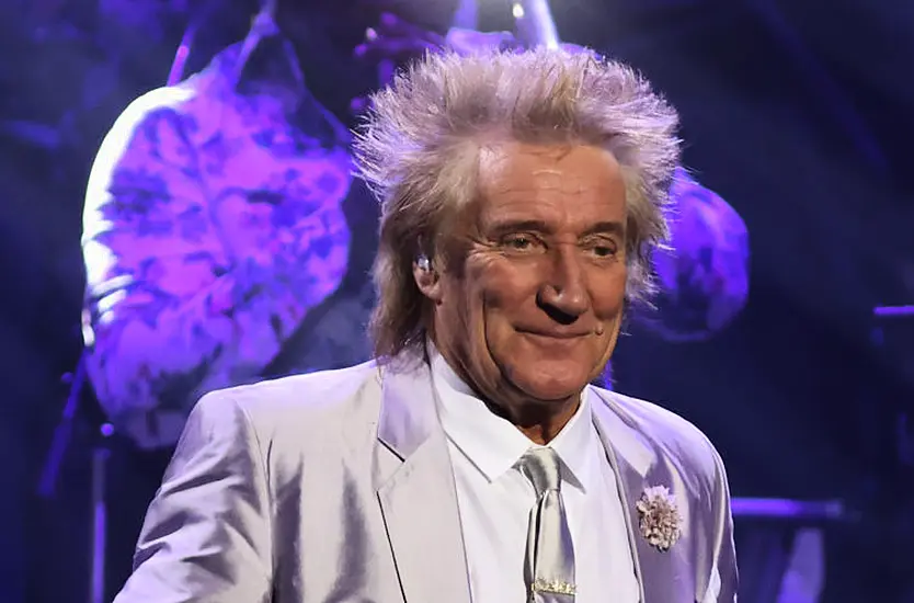 Rod Stewart Calls News Programme Phone-In To Offer To Pay For Hospital Scans