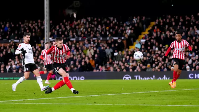 Fa Cup: Sunderland Hold Fulham While Leeds And Leicester Reach Next Round