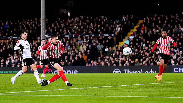 Fa Cup: Sunderland Hold Fulham While Leeds And Leicester Reach Next Round