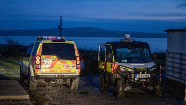 Gardaí Investigating After Body Discovered On Co Clare Beach
