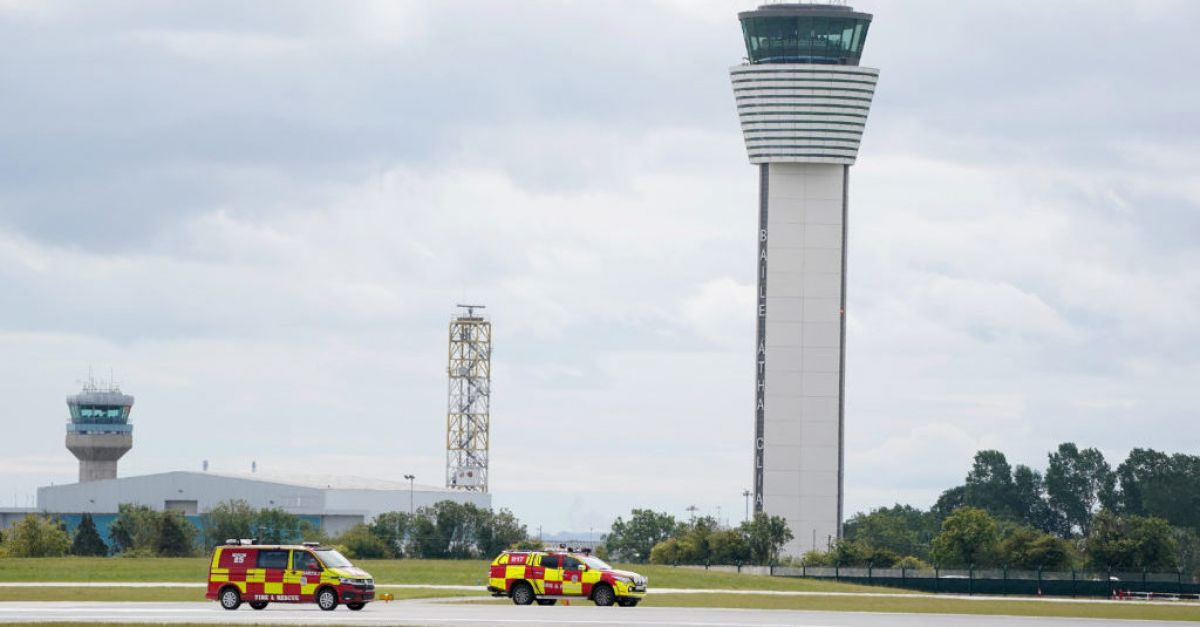 Пожарникар от летище Дъблин твърди, че е бил ранен по време на тренировка