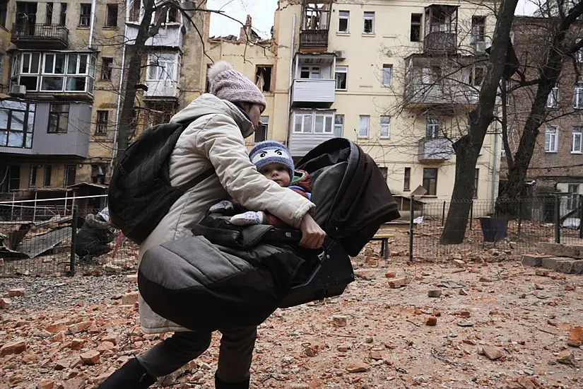 Five Ukrainian Civilians Killed As Deadlocked Warring Sides Consider Next Move