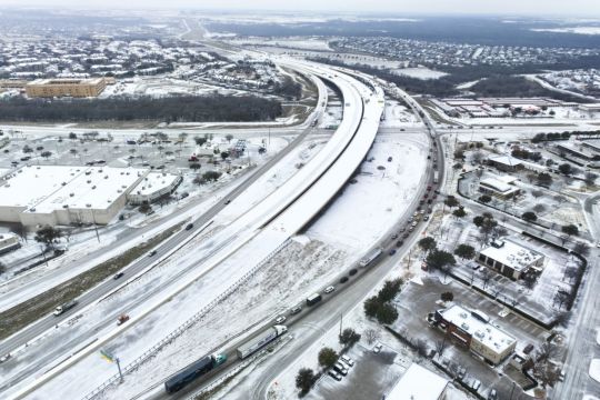 Winter Freeze Cancels 1,500 Flights And Leads To Death In Texas