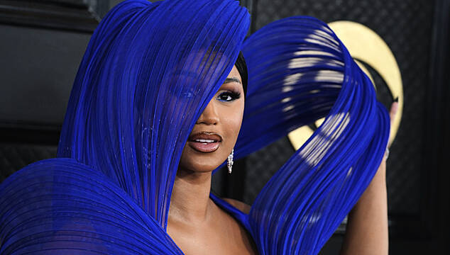 Bright Colours And Bold Prints Ruled The Grammys Red Carpet