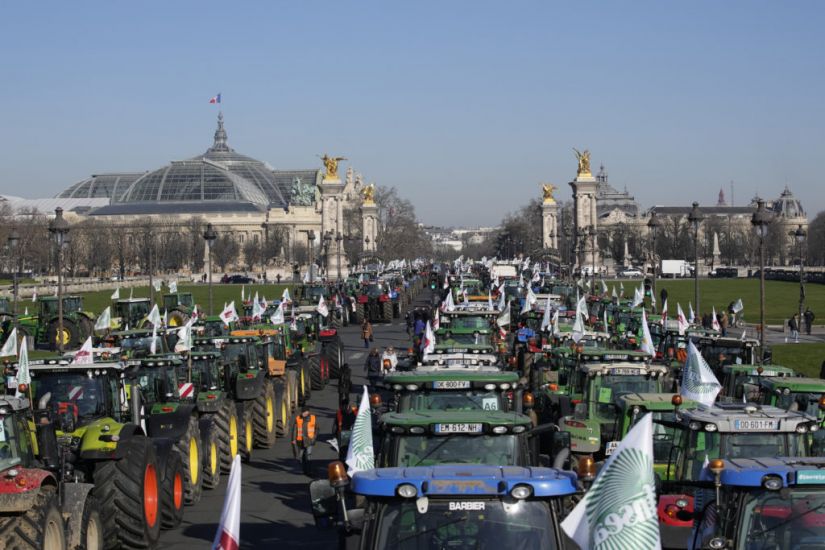 Farmers Drive Hundreds Of Tractors To Paris To Protest Against Pesticide Ban