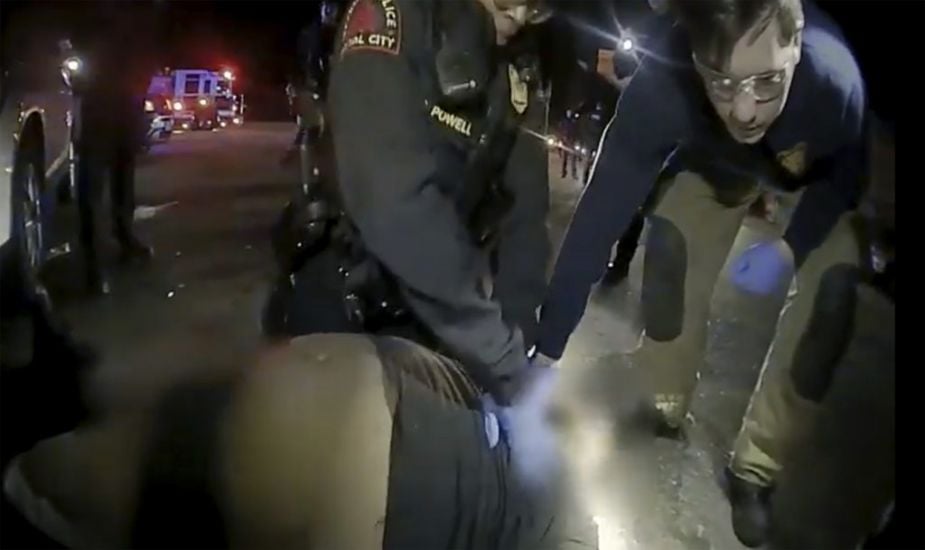 Us Police Release Video Of Taser Use On Black Man Who Later Died