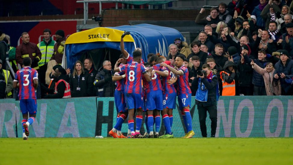 James Tomkins Earns Point For Crystal Palace Against Brighton