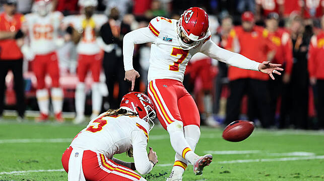 Heroic Mahomes Leads Kansas City Chiefs To Super Bowl Win Over Philadelphia Eagles