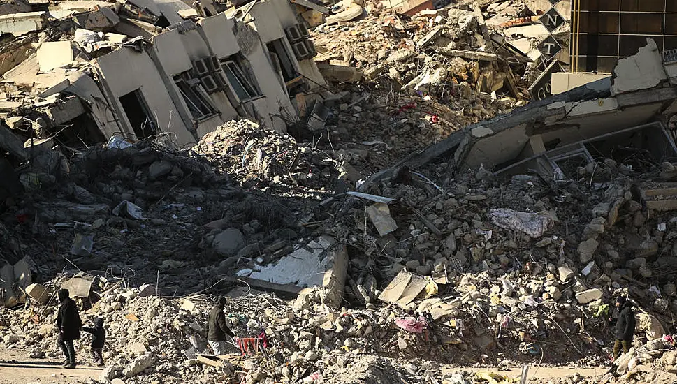 Rising Toll Makes Quake Worst In Turkey’s Modern History