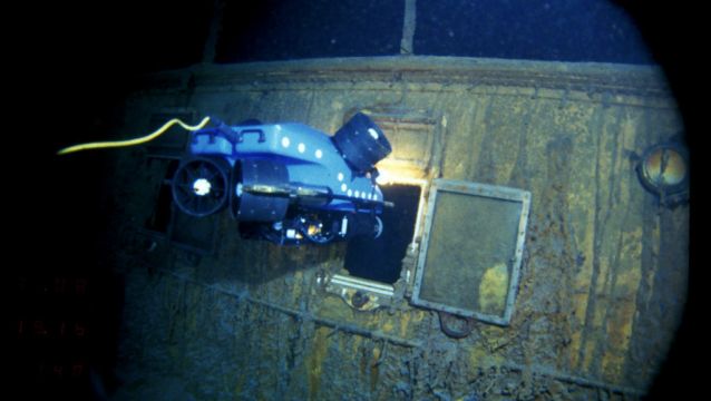 Rare Video Of 1986 Dive Through Titanic Wreckage Being Released
