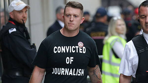 Kildare Nationalist — Gardaí monitoring activity of far-right campaigner Tommy Robinson - Vimarsana News