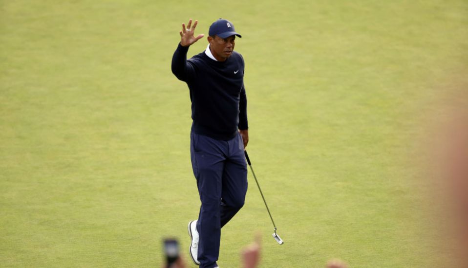 Tiger Woods Finishes First Round Back With Three Straight Birdies In California