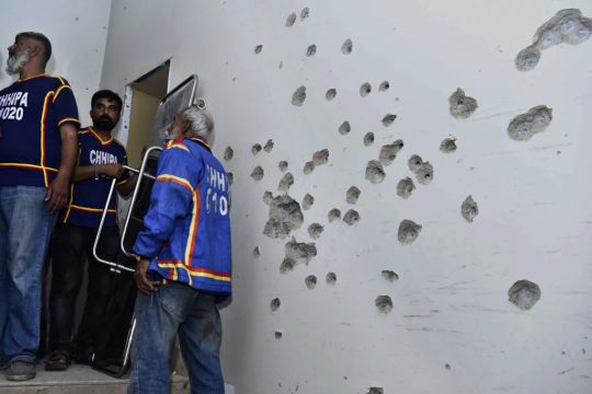 Seven Dead In Taliban Attack On Karachi Police Headquarters