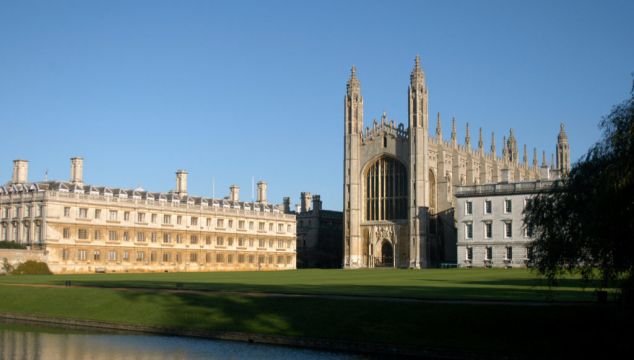 Cambridge University Students Vote For Completely Vegan Menus