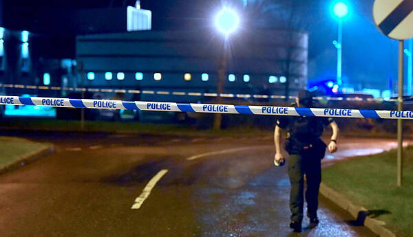 Roscommon Herald — Senior PSNI officer was 'shot in front of young people' by masked gunmen - Vimarsana News