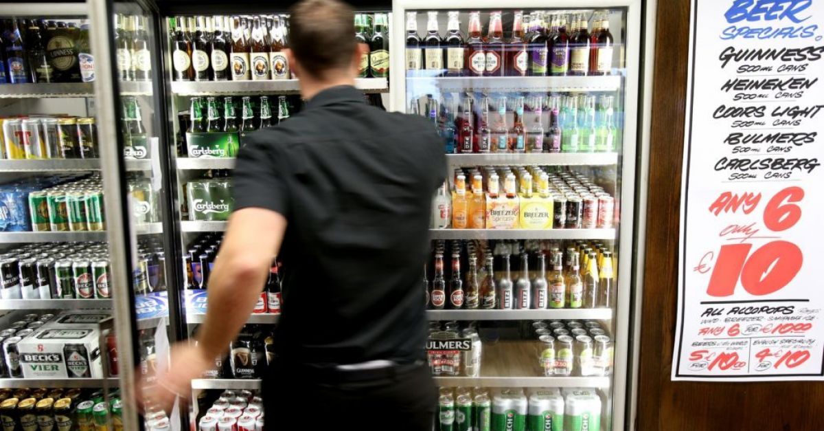 Продажбите на алкохол в супермаркетите са паднали с 8,6% през януари