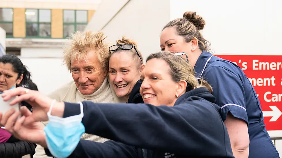 Sir Rod Stewart Visits Nhs Hospital Where He Paid For Patients’ Scans