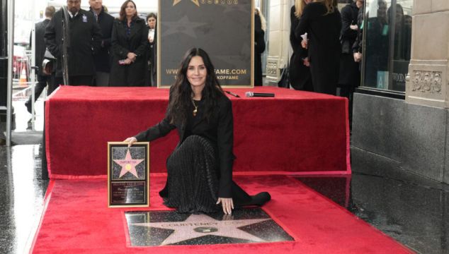 Courteney Cox Hailed By Friends Co-Stars At Hollywood Walk Of Fame Star Ceremony
