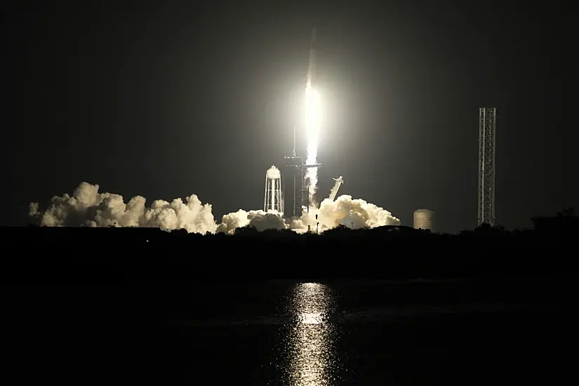 Spacex Launches Astronauts From Us, Uae And Russia To Space Station