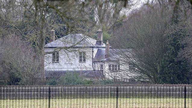 Harry And Meghan Asked To ‘Vacate’ Their Uk Home Frogmore Cottage