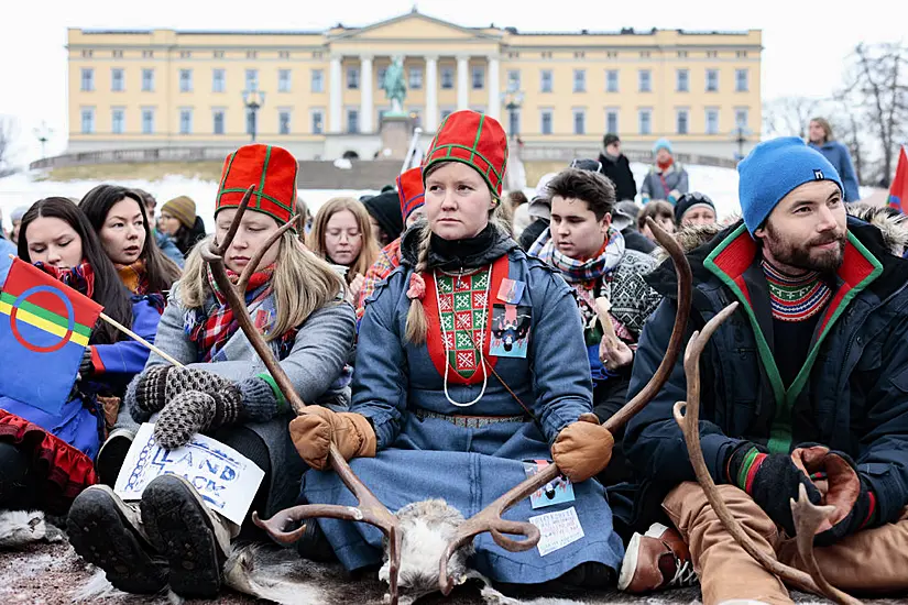 Norway’s Pm Meets Reindeer Herders To Discuss Concerns Over Wind Farms