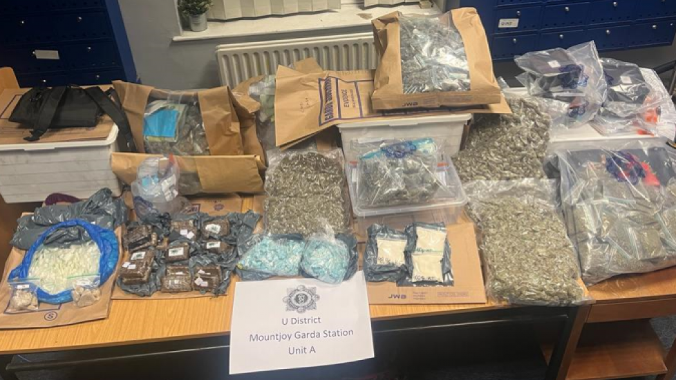 Gardaí Seize €370,000 Worth Of Suspected Drugs In Glasnevin Search Operation