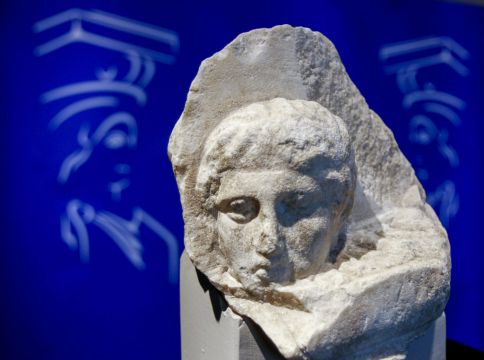 Vatican Set To Return Parthenon Fragments To Greece