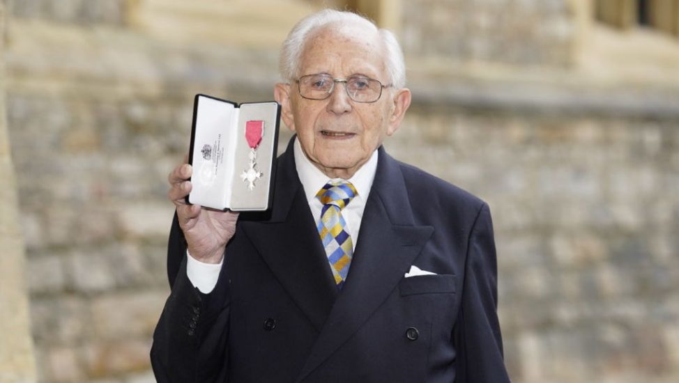 Holocaust Survivor Made Mbe Says Britain Allowed Him To ‘Become Human Again’