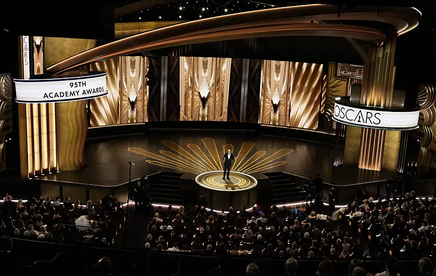 Tv Audience For Oscars Rebounds Slightly