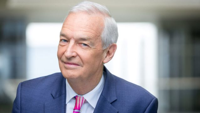Broadcaster Jon Snow Says He ‘Hasn’t Found Age Relevant’ To Late Fatherhood