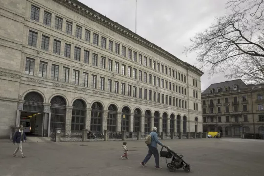 Credit Suisse Deal 'Halted Crisis'