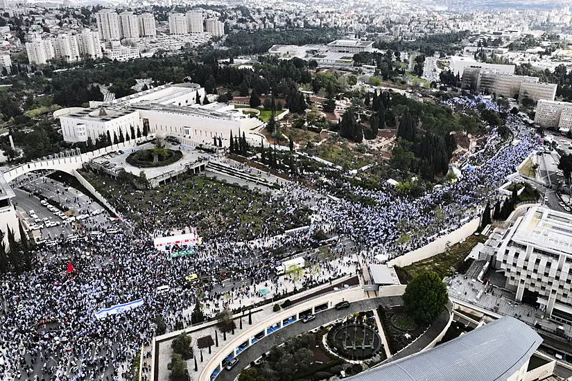 Netanyahu Delays Judicial Overhaul After Mass Protests