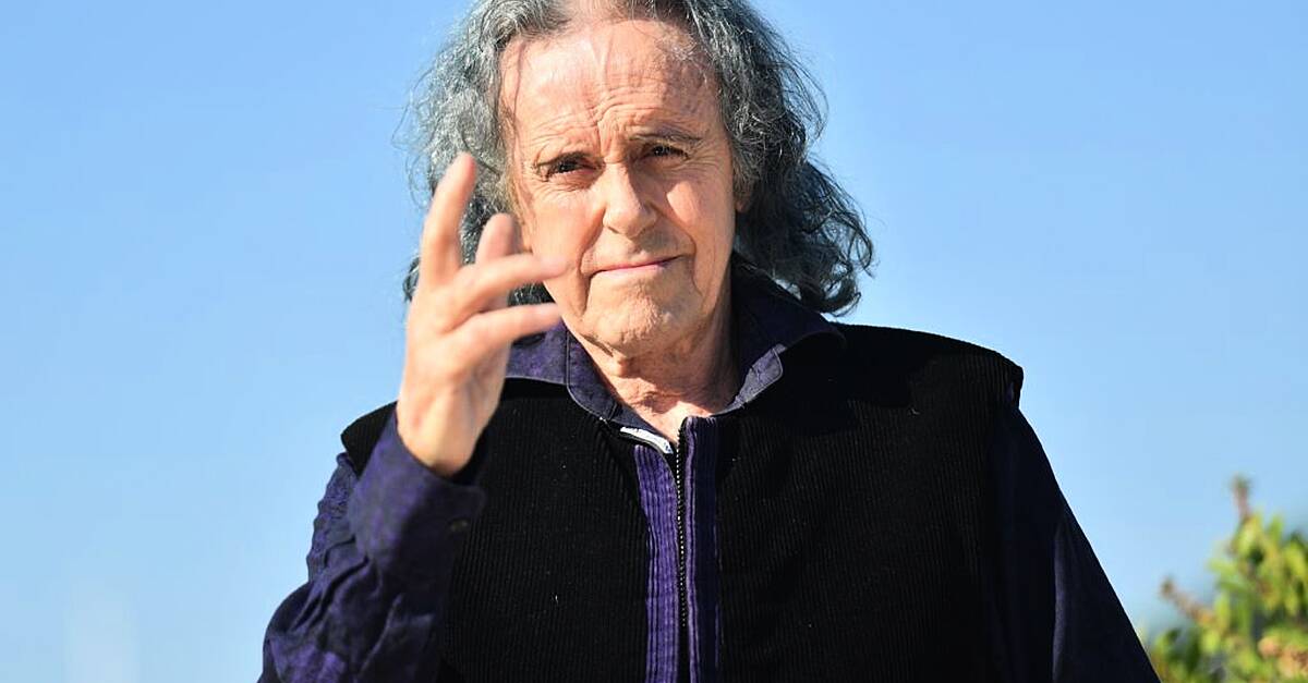 Acclaimed musician Donovan charged with being drunk in charge of ...