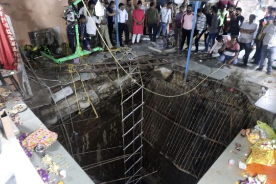 Devotees Killed As Covering Over Well Collapses At Indian Temple