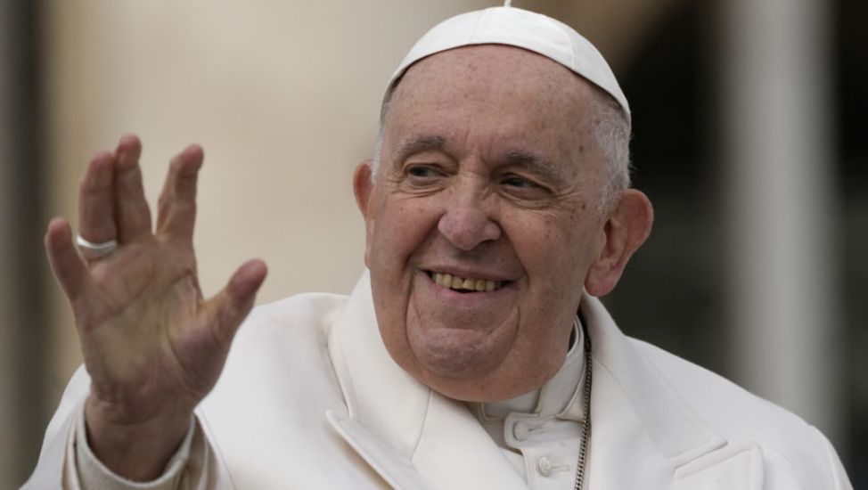 Pope Francis Leaves Hospital After Bronchitis Treatment