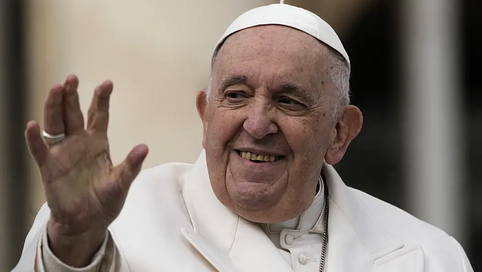 Pope Francis Leaves Hospital After Bronchitis Treatment