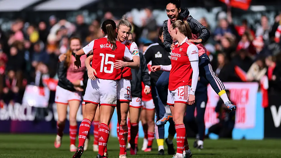 Katie Mccabe Strikes To Earn Arsenal 2-1 Wsl Win Over Man City