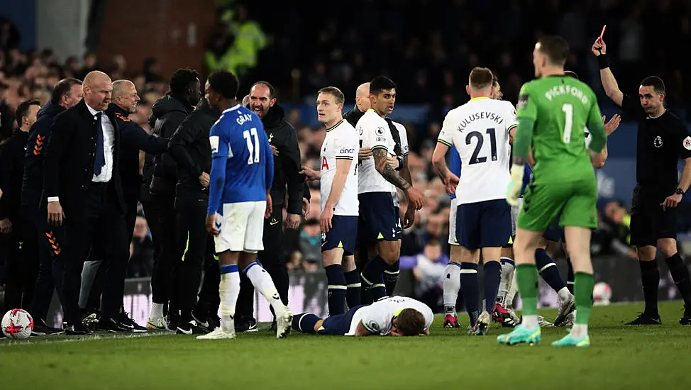 Abdoulaye Doucoure Backed By Everton Boss Despite Red Card Against Tottenham