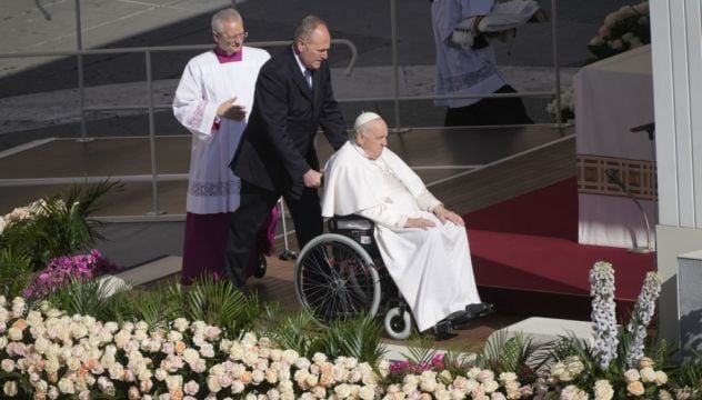 Pope Celebrates Easter With Big Crowd In Flower-Adorned Vatican Square