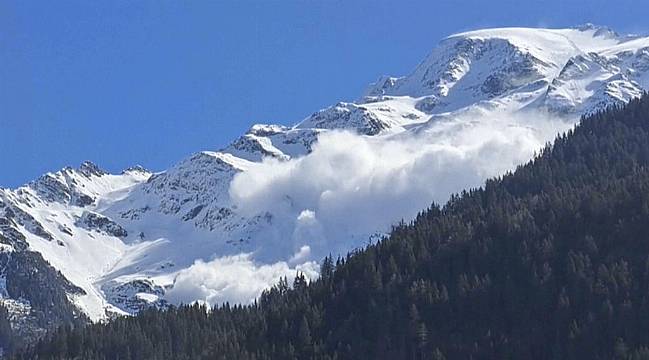 Death Toll Rises From Avalanche In French Alps