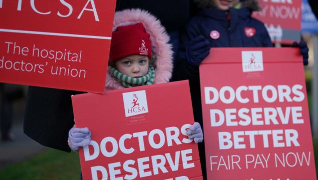 Fears For Patient Safety As Junior Doctors In England Begin Four-Day Walkout